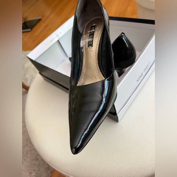 Nine West - Black Patent Leather -Size 7.5 - Picture 5 of 9